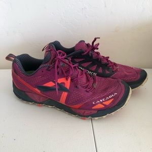 Women’s Size 11 Brooks Cascadia 9 EUC TrailRunning